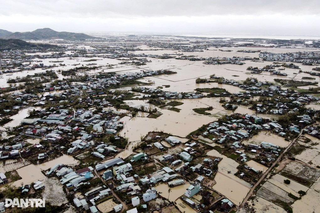Tình hình mưa lũ gây thiệt hại lớn được đại biểu đưa lên bàn nghị sự - 3 Tình hình mưa lũ gây thiệt hại lớn được đại biểu đưa lên bàn nghị sự - 3