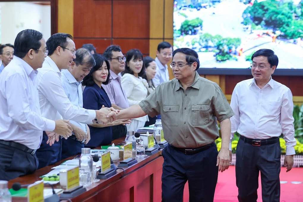 Thủ tướng yêu cầu Tây Ninh tăng tốc các dự án trọng điểm - 1 Thủ tướng yêu cầu Tây Ninh tăng tốc các dự án trọng điểm - 1