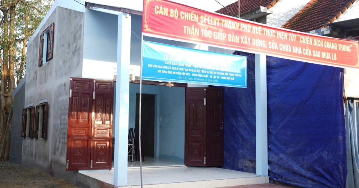 Huế bàn giao ngôi nhà đầu tiên trong “Chiến dịch Quang Trung”