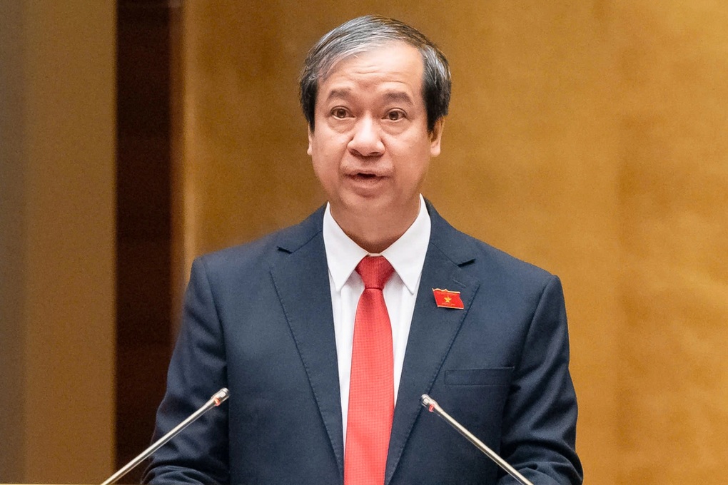 Dùng bộ SGK chung toàn quốc từ 2026, đến 2030 hoàn thành miễn phí SGK - 1