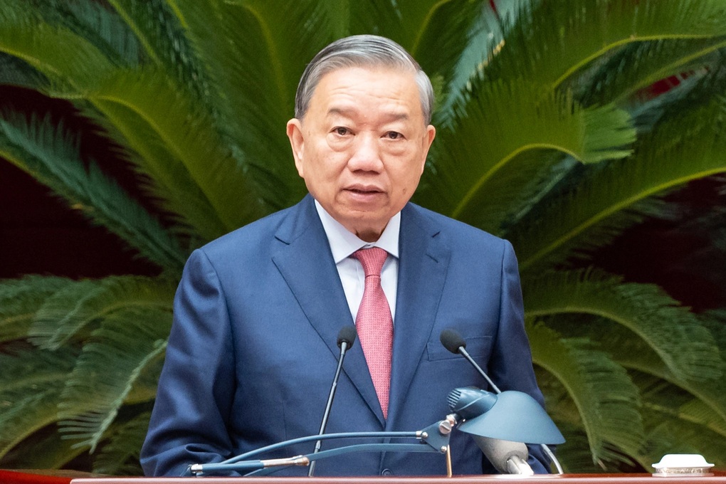 Trung ương họp riêng, cho ý kiến về báo cáo công tác nhân sự khóa mới - 2