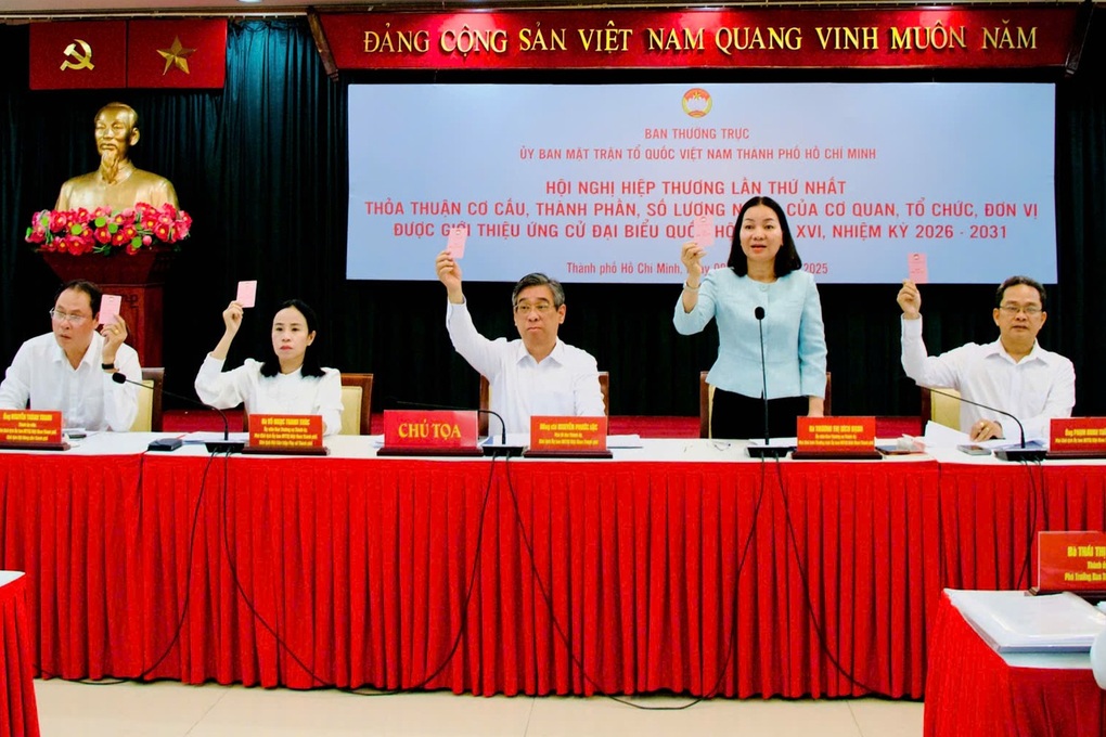 TPHCM tiếp nhận hồ sơ ứng cử đại biểu Quốc hội và HĐND từ 15/12 - 1 TPHCM tiếp nhận hồ sơ ứng cử đại biểu Quốc hội và HĐND từ 15/12 - 1