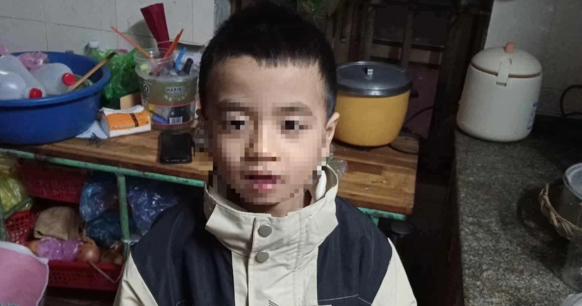 Hơn 100 người xuyên đêm tìm kiếm bé trai 6 tuổi