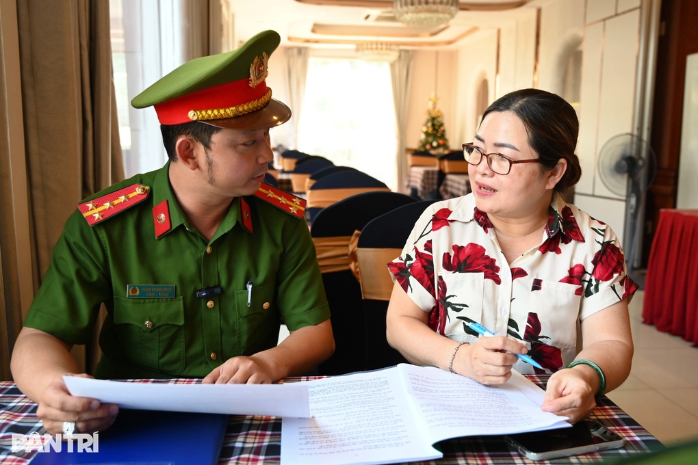 Chủ khách sạn TPHCM có thể bị phạt đến 10 triệu nếu không khai báo lưu trú - 3 Chủ khách sạn TPHCM có thể bị phạt đến 10 triệu nếu không khai báo lưu trú - 3