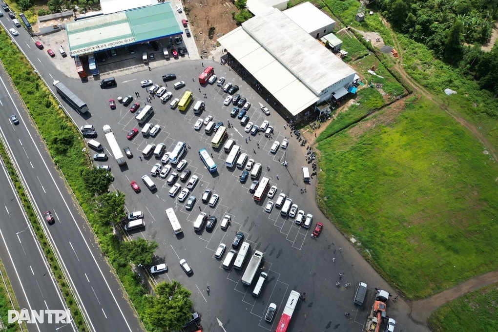 Kiến nghị duy trì trạm xăng dầu trên cao tốc TPHCM - Long Thành - Dầu Giây - 1