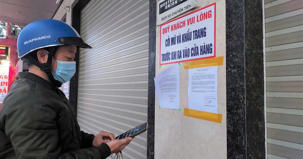 Công an kiểm tra chuỗi cửa hàng vàng lớn ở Hà Tĩnh, khách hàng hoang mang