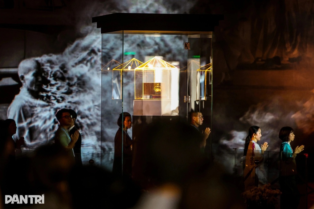 An vị vĩnh viễn xá lợi Trái tim Bồ tát Thích Quảng Đức tại TPHCM - 1