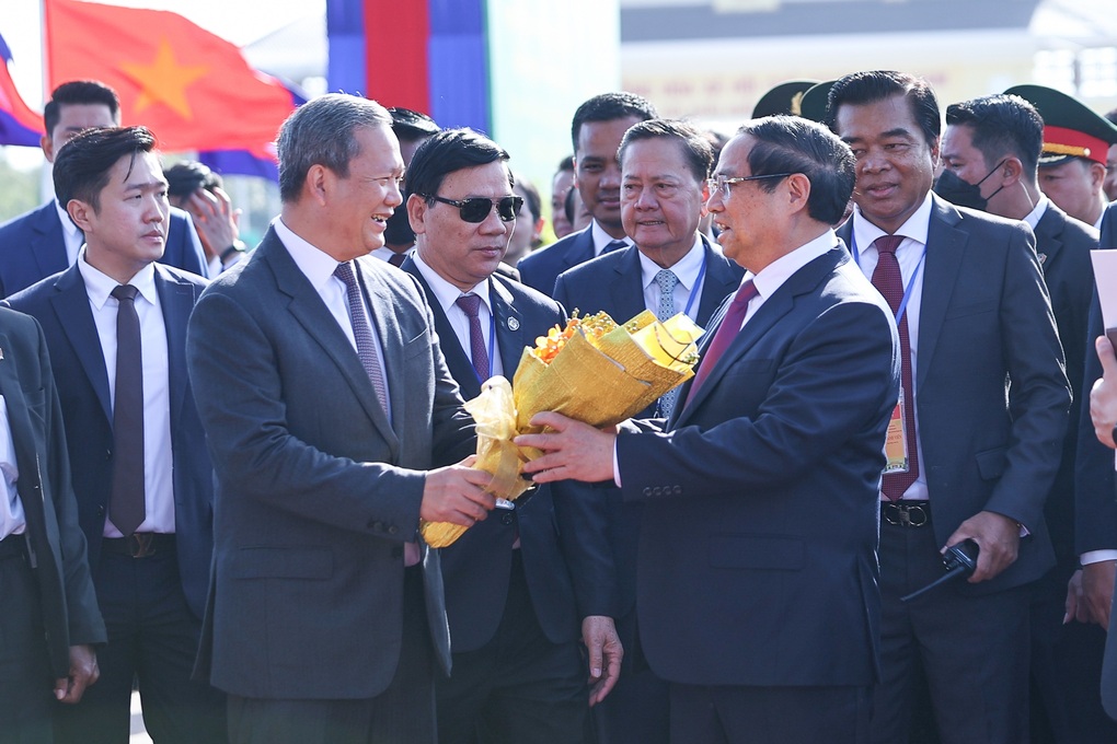 Thủ tướng Phạm Minh Chính dự lễ khai trương cửa khẩu quốc tế Tân Nam - 1 Thủ tướng Phạm Minh Chính dự lễ khai trương cửa khẩu quốc tế Tân Nam - 1