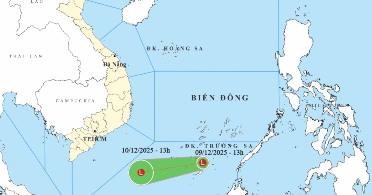 Vùng áp thấp ở Biển Đông suy yếu và tan dần