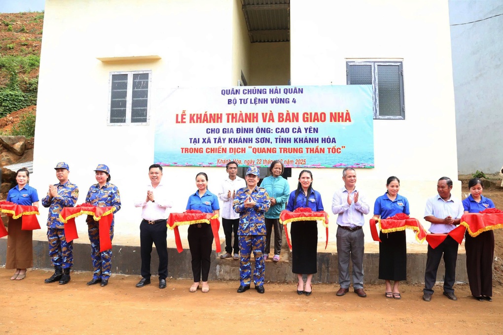 Khánh thành ngôi nhà trong “Chiến dịch Quang Trung” sau 17 ngày xây dựng - 1