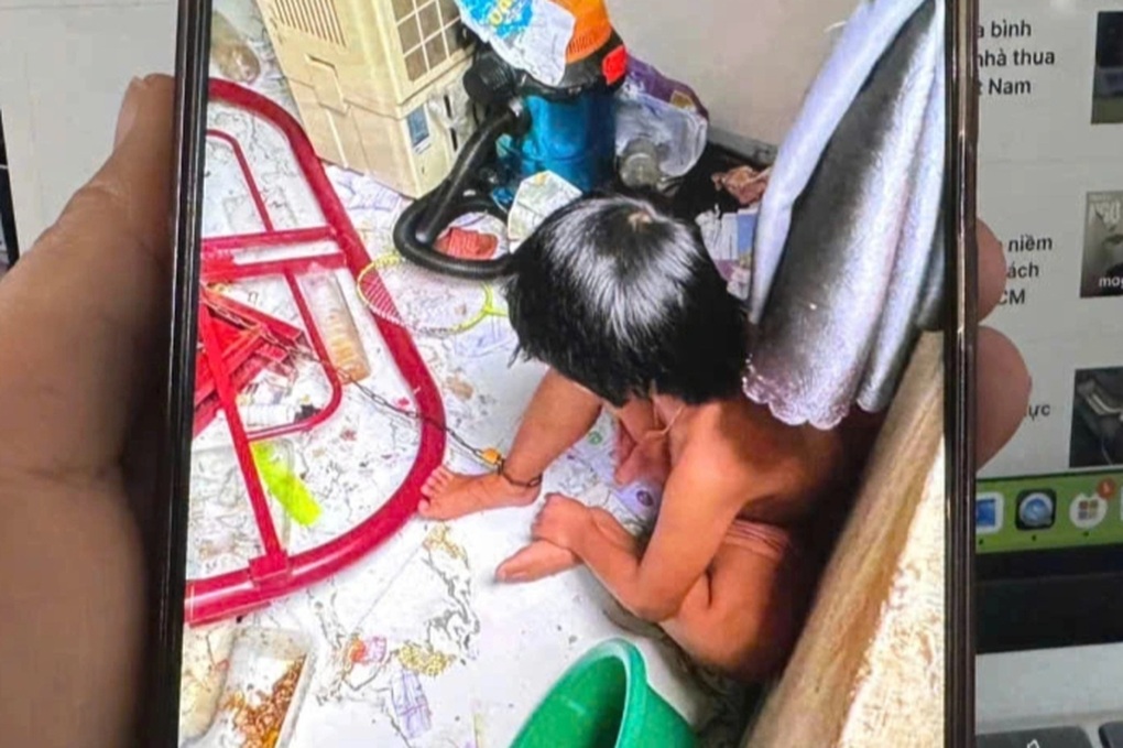 Vụ con bị bố xích chân trong phòng: Người đàn ông lên tiếng - 2 Vụ con bị bố xích chân trong phòng: Người đàn ông lên tiếng - 2
