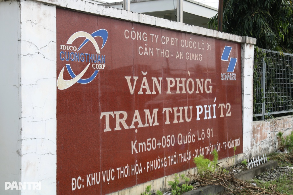 Cảnh hoang tàn tại trạm thu phí BOT T2 ở Cần Thơ - 4 Cảnh hoang tàn tại trạm thu phí BOT T2 ở Cần Thơ - 4