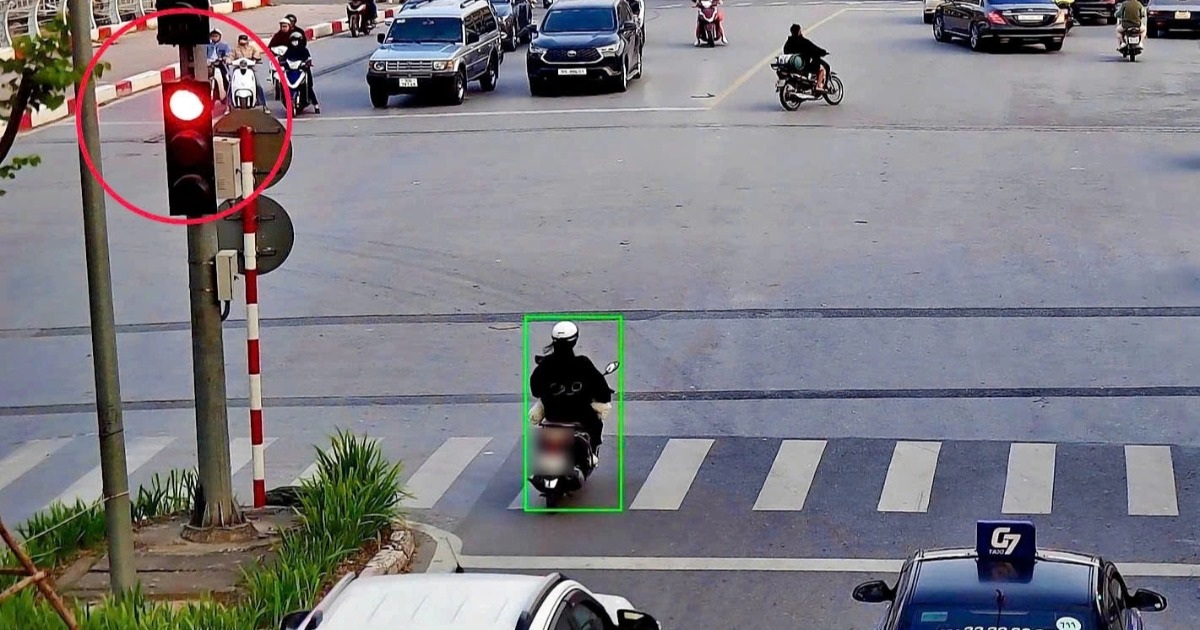 Gần 2.000 camera AI phát hiện 352 trường hợp vượt đèn đỏ trong 3 ngày