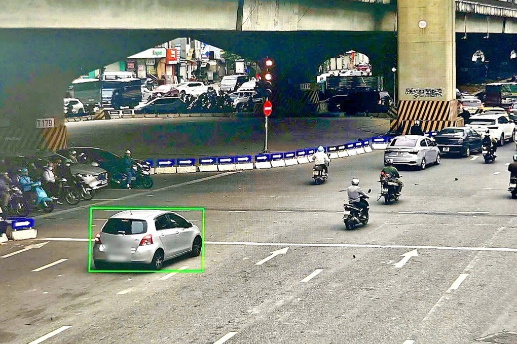 Camera AI có thể ghi hình 360 độ, soi vi phạm cách xa tới 700m - 1 Camera AI có thể ghi hình 360 độ, soi vi phạm cách xa tới 700m - 1