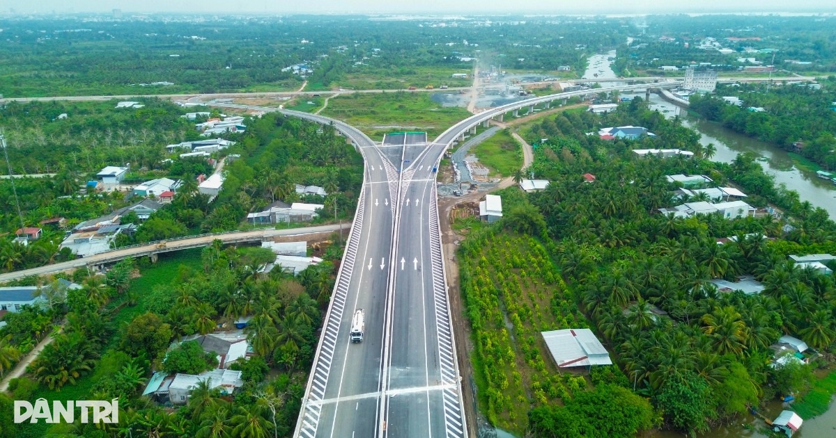 Hình hài tuyến cao tốc Cần Thơ – Cà Mau đang hối hả về đích