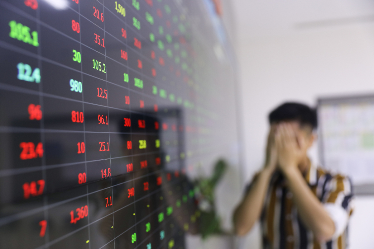 Cổ phiếu Vingroup chạm sàn