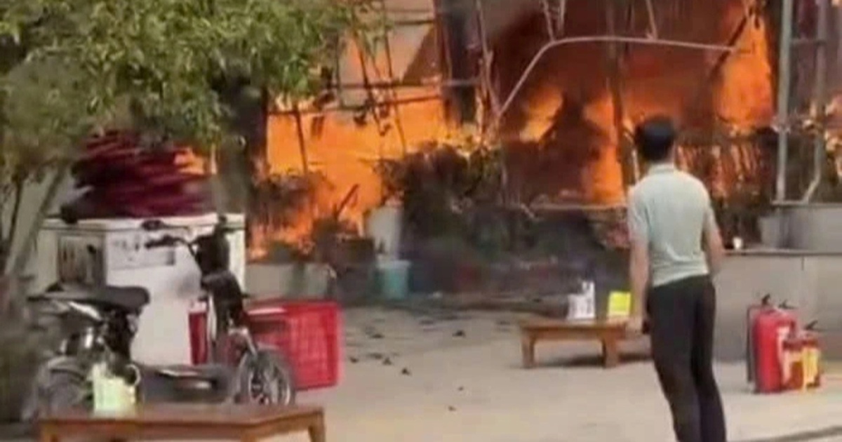 Cháy quán thịt chó nổi tiếng trên TikTok ở Lào Cai