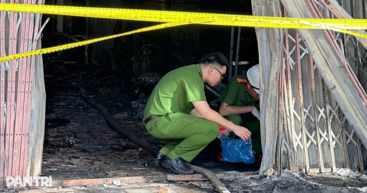 Vụ cháy 4 người tử vong: Bố ôm chặt che chắn, con 1 tháng tuổi thoát chết