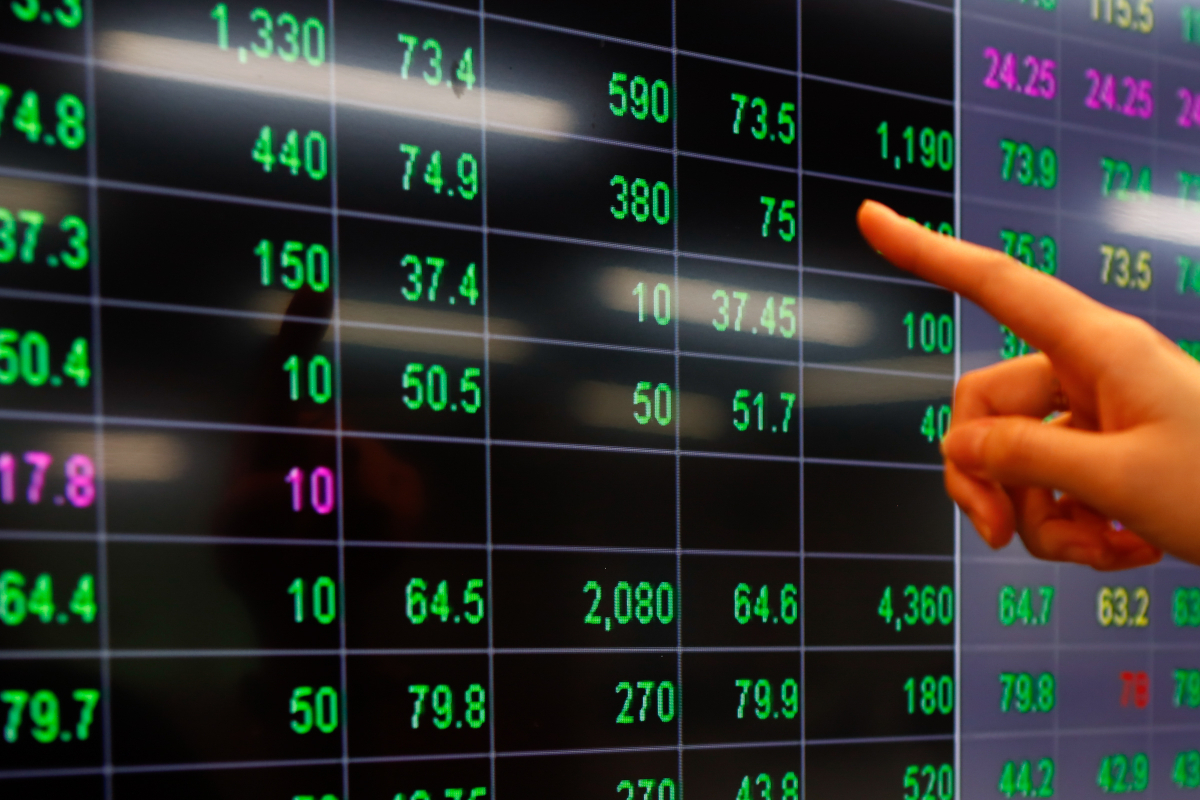 VN-Index tăng vọt phiên đầu tuần