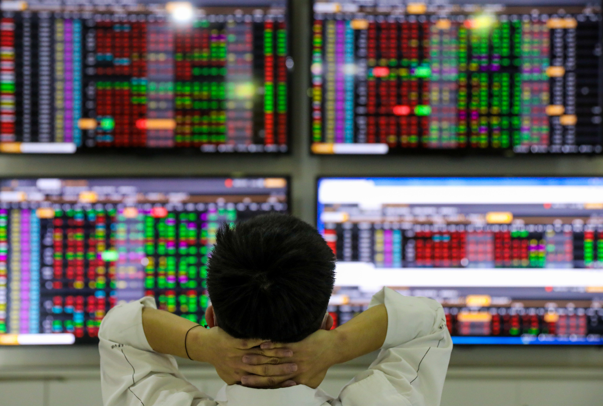 Chứng khoán hôm nay có thể lùi về 1.700 điểm