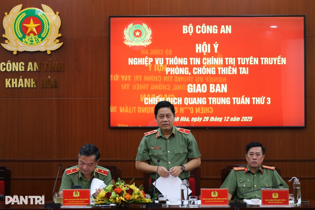 Công an xây hơn 400 căn nhà giúp người dân miền Trung - 1