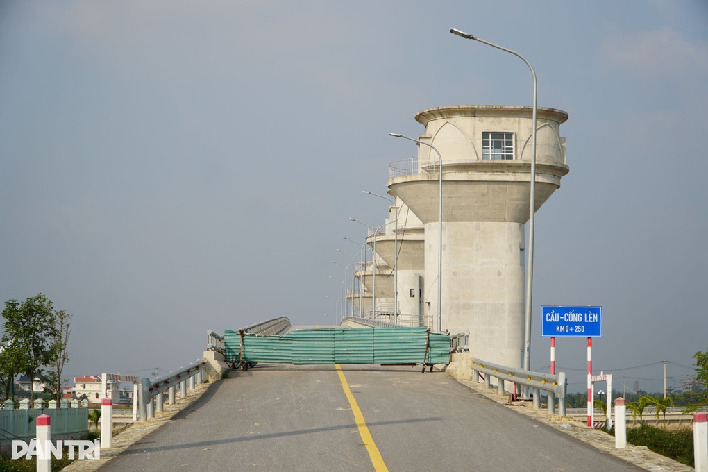 Cầu xây xong nhưng bị rào lại: Chờ phê duyệt quy trình đào tạo vận hành - 2