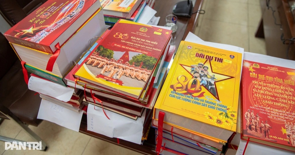 71 thí sinh đạt giải cuộc thi tìm hiểu 80 năm truyền thống lực lượng CSGT