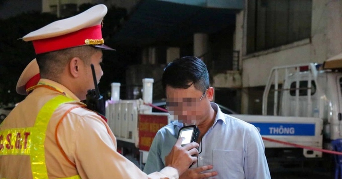 Sẽ đồng loạt kiểm tra nồng độ cồn sáng mùng 1 Tết Bính Ngọ