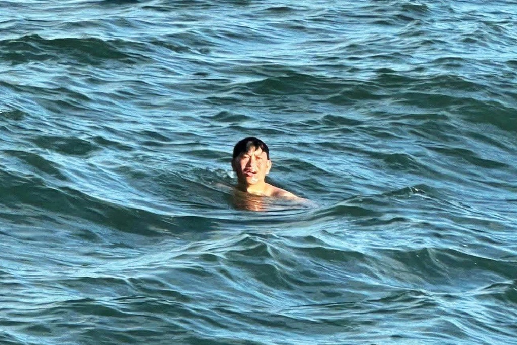 Tặng Huân chương Dũng cảm cho hai công dân trôi dạt 48 giờ vì cứu người - 1 Tặng Huân chương Dũng cảm cho hai công dân trôi dạt 48 giờ vì cứu người - 1