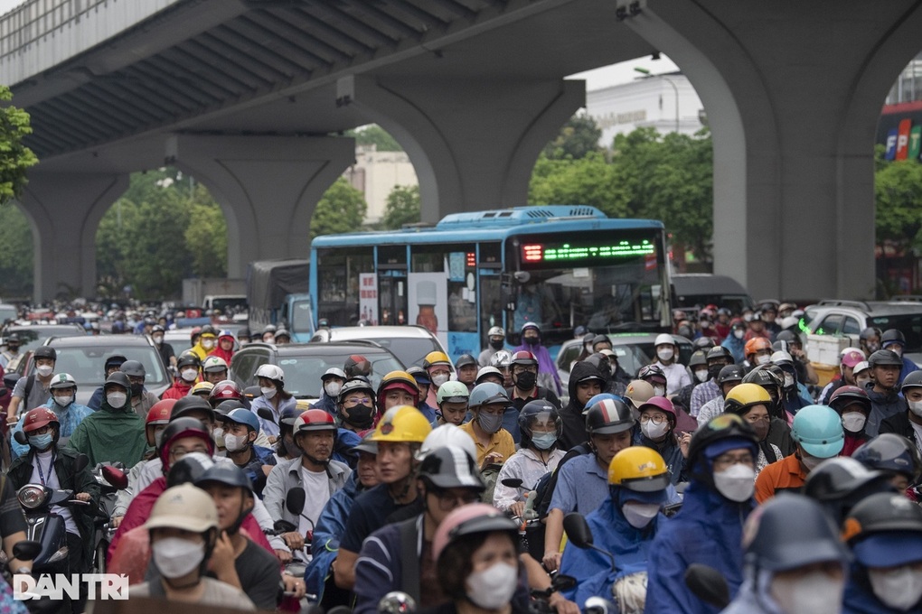 Hà Nội cấm xe máy xăng theo giờ: Giải quyết được cả hai bài toán? - 3 Hà Nội cấm xe máy xăng theo giờ: Giải quyết được cả hai bài toán? - 3