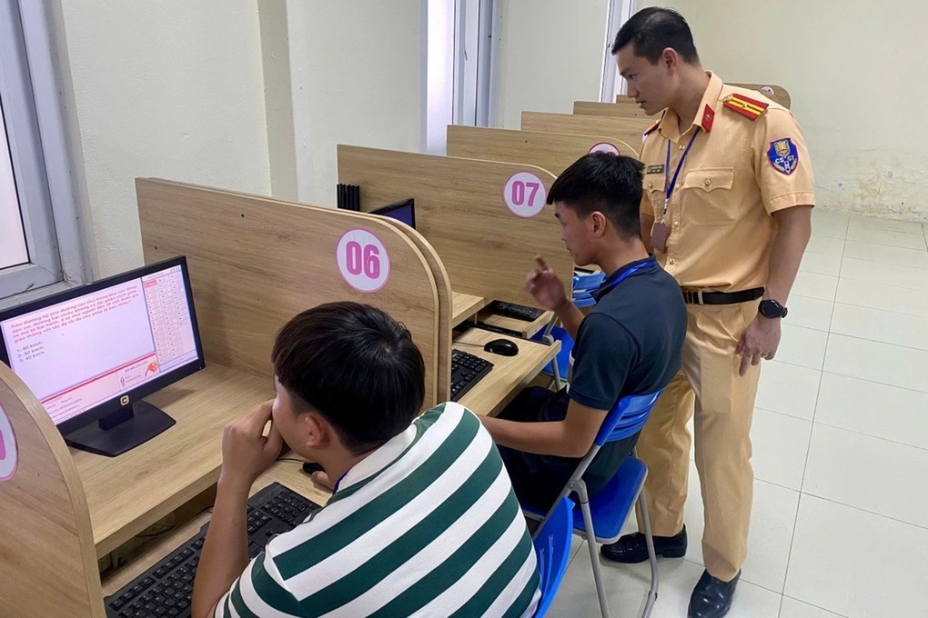 Đề xuất bãi bỏ hàng loạt thủ tục, điều kiện trong đào tạo lái xe - 2 Đề xuất bãi bỏ hàng loạt thủ tục, điều kiện trong đào tạo lái xe - 2