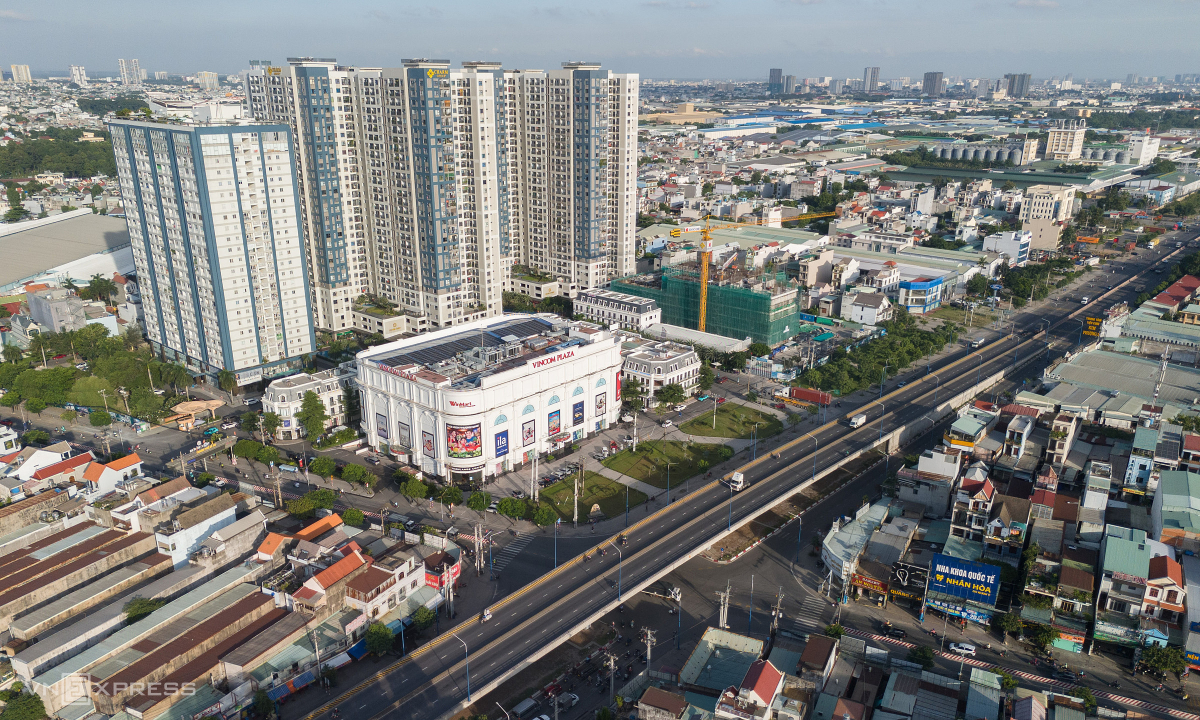 Dư 50 triệu mỗi tháng nên kinh doanh hay đầu tư căn hộ?