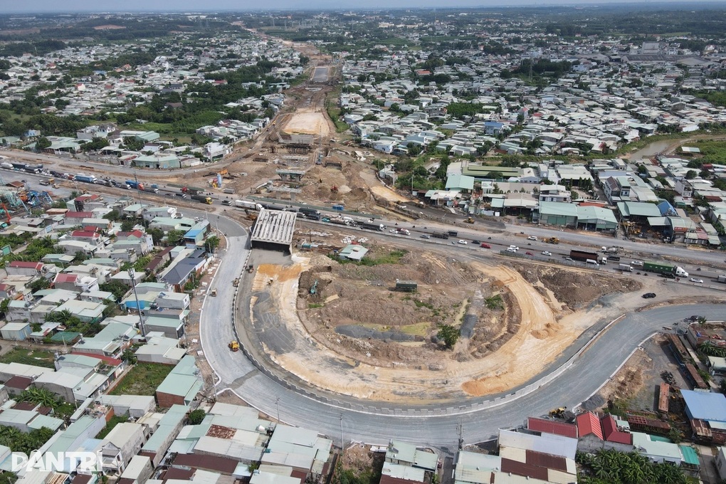 Đôn đốc nhà thầu hoàn thành cao tốc Biên Hòa - Vũng Tàu trước 19/12 - 1