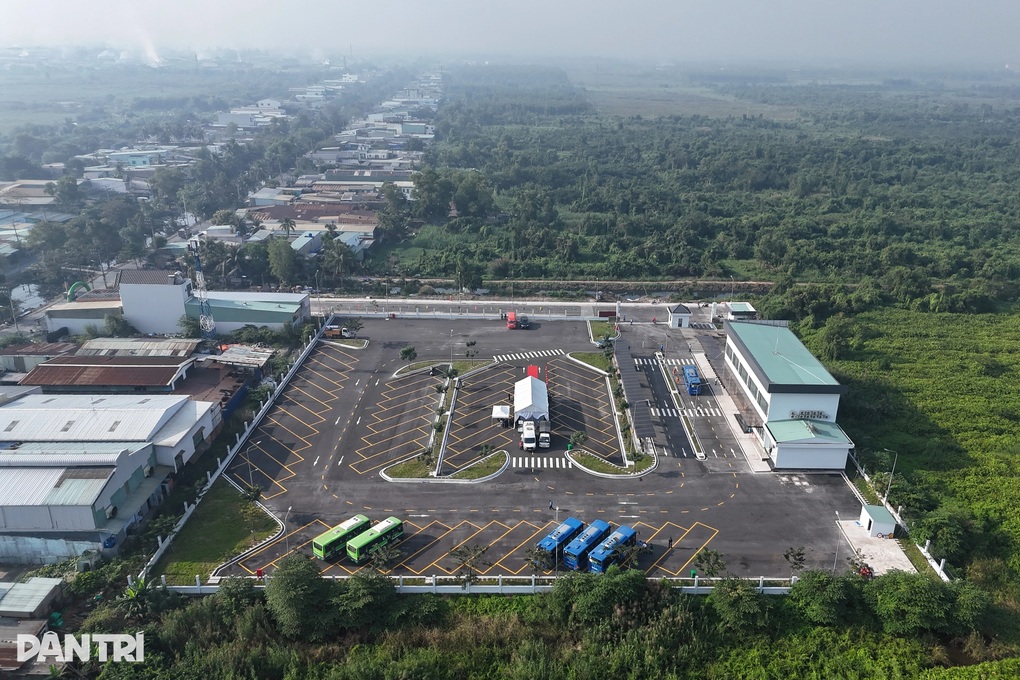 TPHCM có thêm bến xe buýt gần 14.000m2 - 2 TPHCM có thêm bến xe buýt gần 14.000m2 - 2