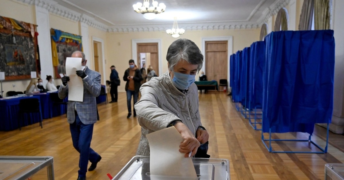 Ukraine khôi phục hoạt động của hệ thống đăng ký cử tri