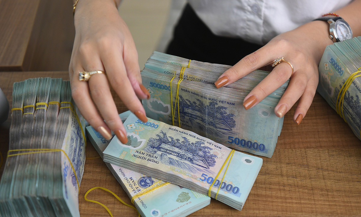 Lần đầu ngành thuế thu ngân sách vượt 2 triệu tỷ đồng