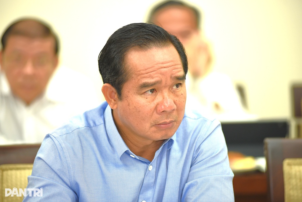 Chủ tịch TPHCM: Xã, phường đủ mạnh, thành phố tiếp tục phân cấp, phân quyền - 1 Chủ tịch TPHCM: Xã, phường đủ mạnh, thành phố tiếp tục phân cấp, phân quyền - 1