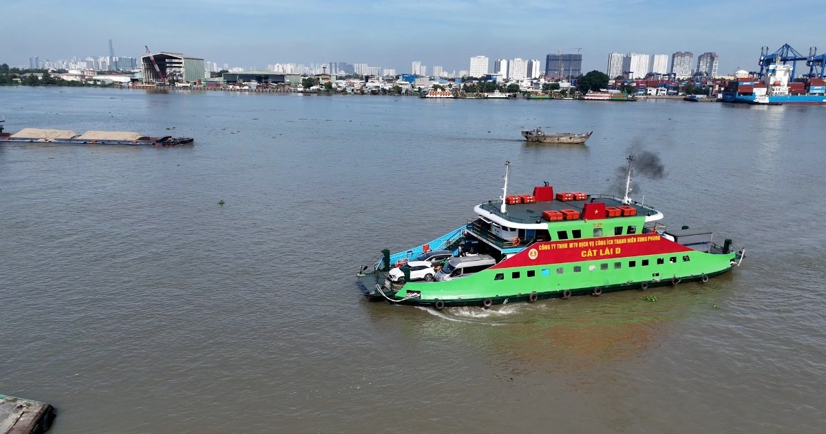 Người dân Cát Lái chờ ngày thoát cảnh “qua sông lụy đò”