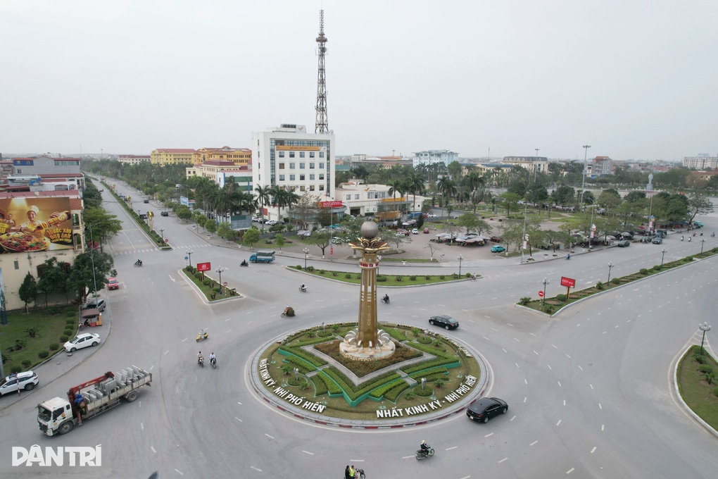 Hưng Yên đề xuất xây sân bay quốc tế, cảng biển đón tàu 5.000 tấn - 1