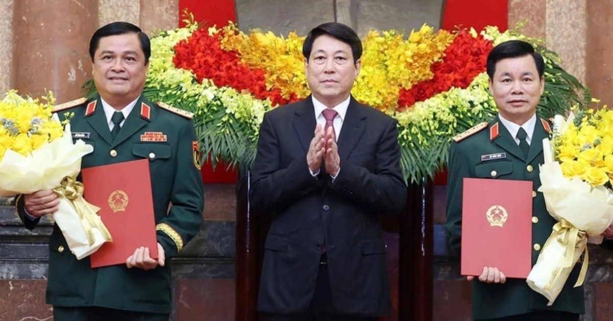 Hai sĩ quan quân đội được thăng hàm Thượng tướng