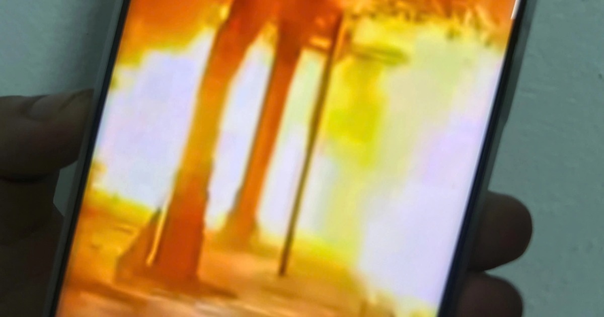 Xe bán bún riêu ở TPHCM phát nổ khiến người đi đường hoảng hốt