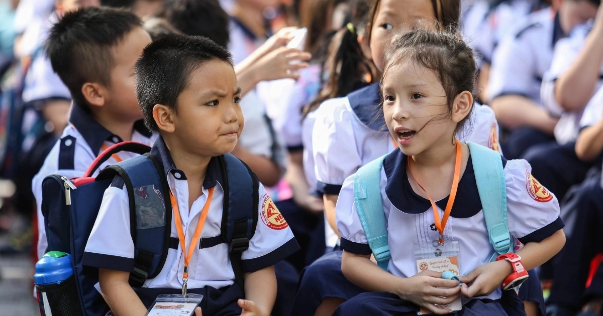 TPHCM hỗ trợ học sinh mồ côi tiền ăn bán trú 40.000 đồng/ngày