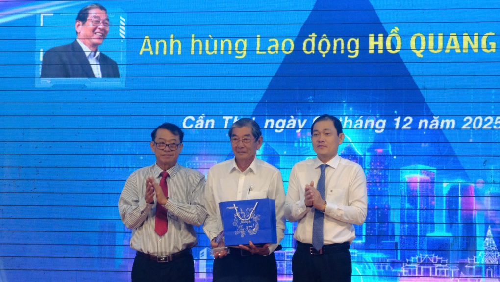 Ông Hồ Quang Cua kể về hành trình tạo ra giống gạo ngon nhất thế giới - 3 Ông Hồ Quang Cua kể về hành trình tạo ra giống gạo ngon nhất thế giới - 3