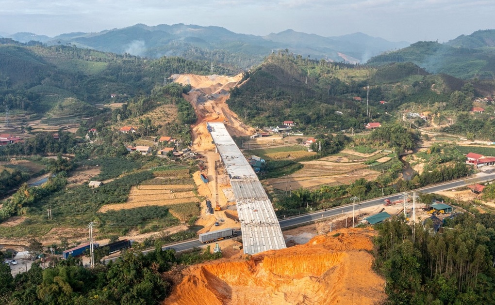 Nhiều vi phạm tại dự án cao tốc cửa khẩu Hữu Nghị - Chi Lăng - 1 Nhiều vi phạm tại dự án cao tốc cửa khẩu Hữu Nghị - Chi Lăng - 1