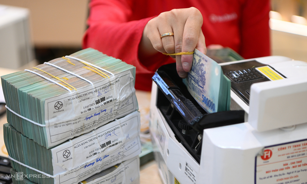 ‘Lãi suất vay tăng nhưng chưa đáng lo ngại’