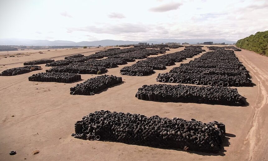 Australia tái chế lốp xe cũ thành vật liệu xây đường bền vững