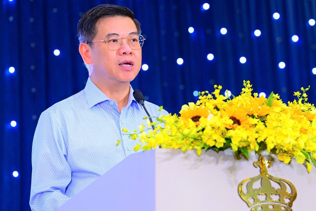 Lãnh đạo các xã, phường và đặc khu ở TPHCM bàn về kết nối du lịch - 1 Lãnh đạo các xã, phường và đặc khu ở TPHCM bàn về kết nối du lịch - 1