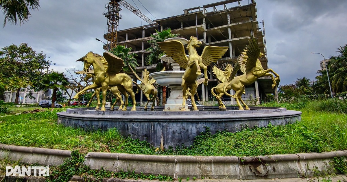 Vẻ hoang tàn bên trong siêu dự án lấn biển liên quan đến Vũ “Nhôm”