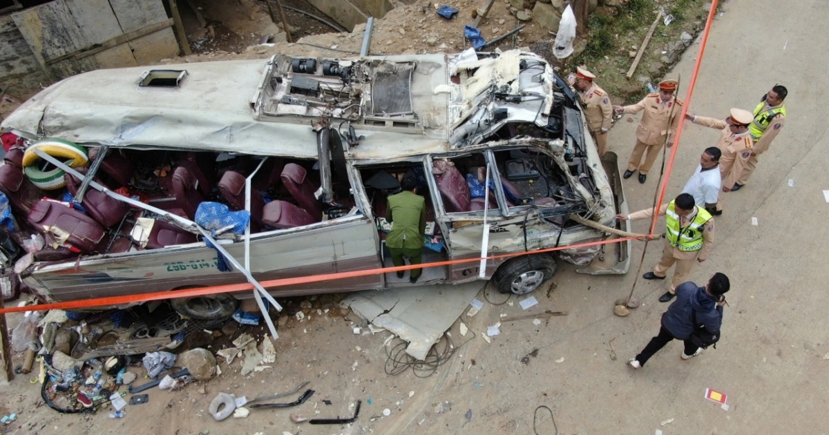 Vụ lật xe chở đoàn thiện nguyện: Đột ngột mất phanh ở đoạn cua dốc