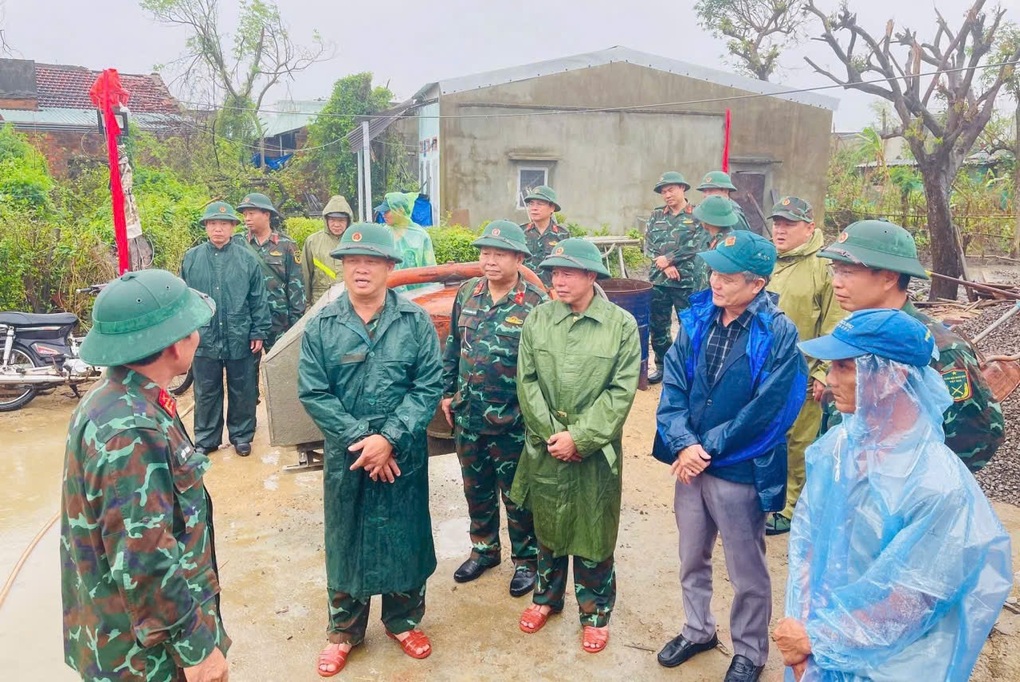 Lực lượng vũ trang tỉnh Gia Lai chung sức giúp dân xây nhà đón Tết - 1